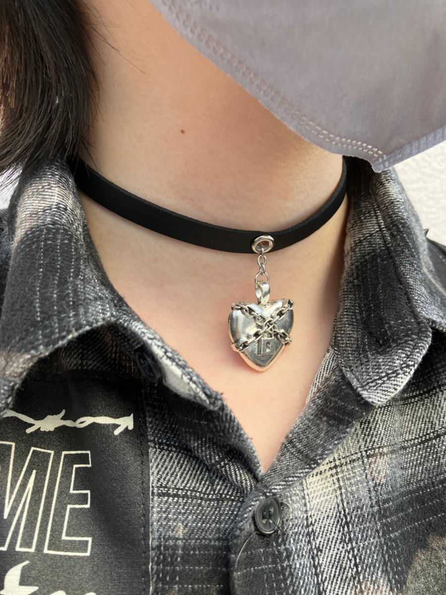 チェーンハートチョーカー