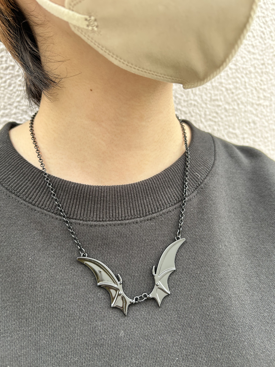 BATネックレス