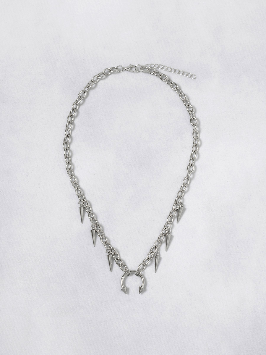 スパイクネックレス
