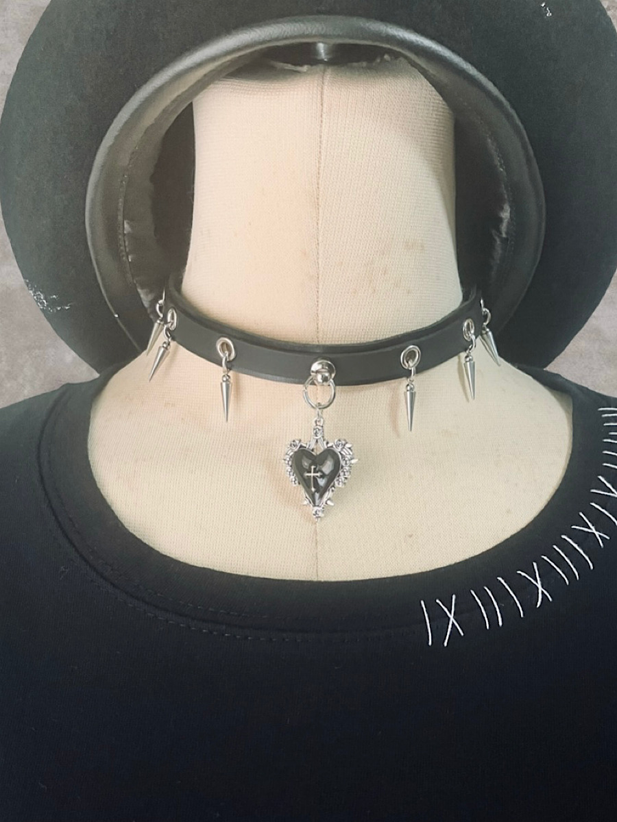 ハートクロスチョーカー
