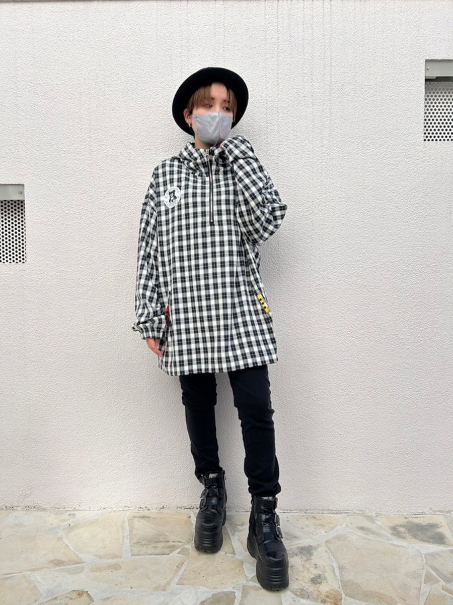 ハーフジップパーカー